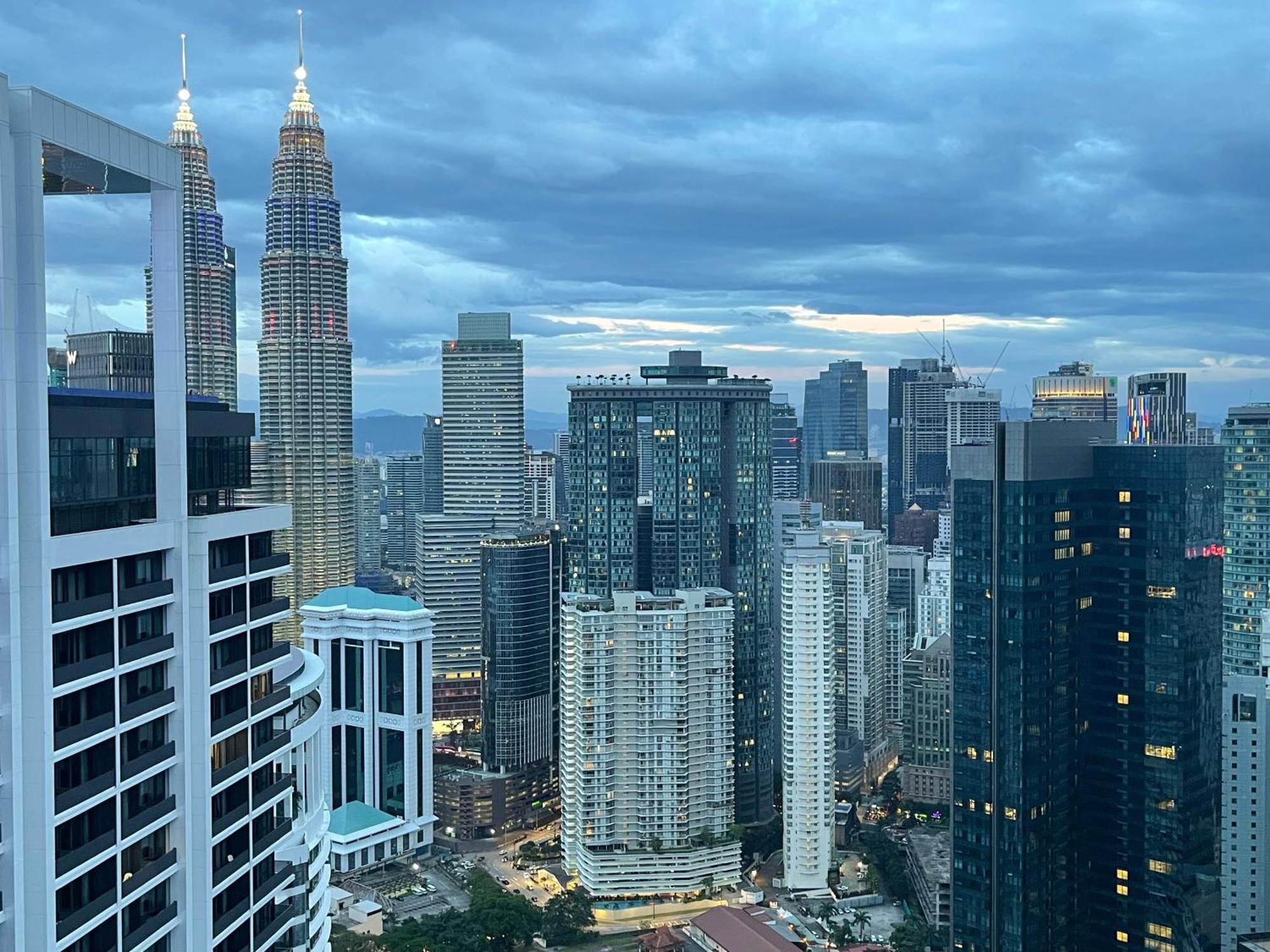 The Platinum Klcc By Infinity Pool Apartment Kuala Lumpur Exterior photo